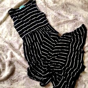 NWOT Filly Flair Large Maxi Dress with Pockets